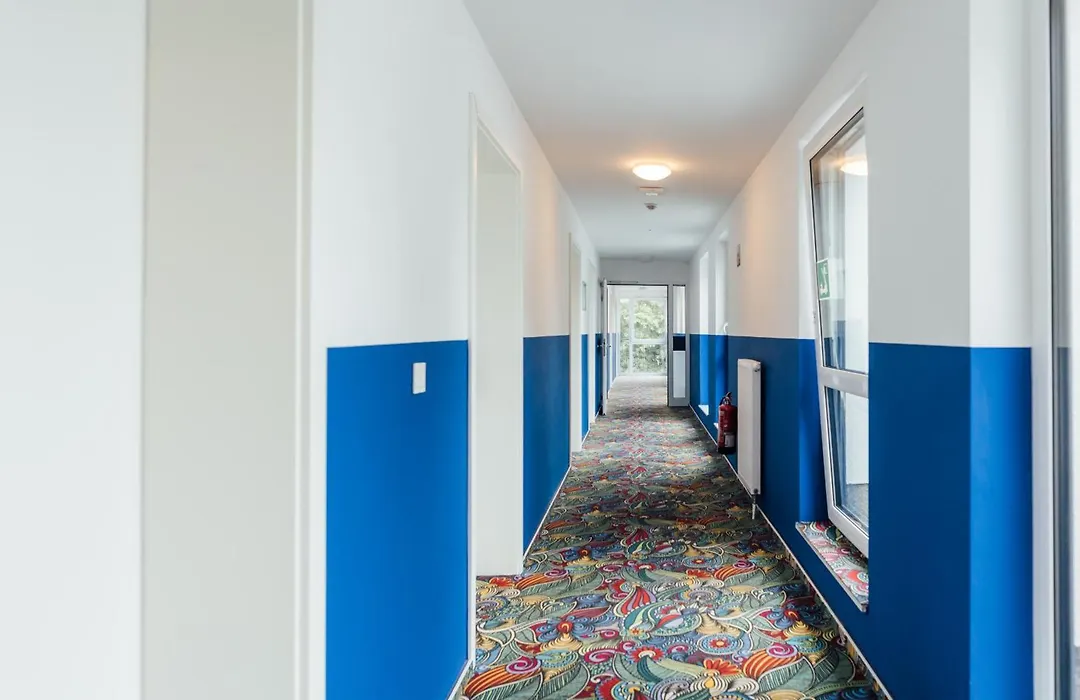 Myky Aparthotel Harburg - Free Parking-1